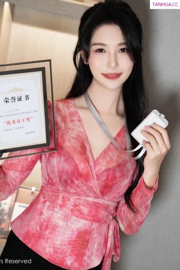 陈若依 抖娘利世 [XiuRen]高清写真图 2024.03.21 No.8269 利世 黑丝美腿第11张图片